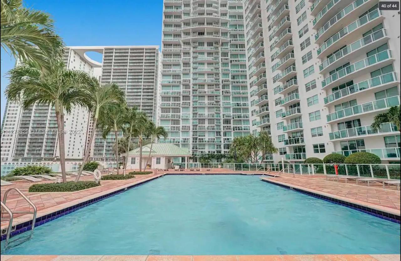 Iconic 2 Bedroom Loft Brickell-Stunning Views Miami Eksteriør billede
